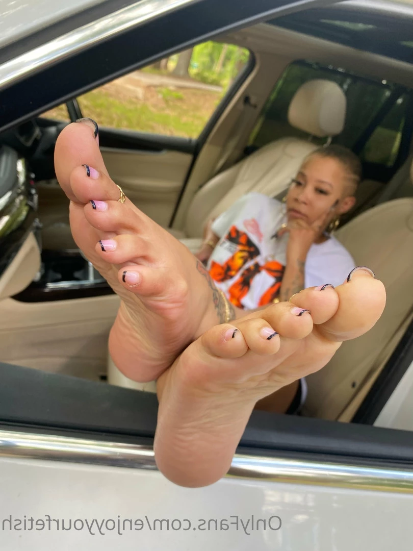 THE FOOT WORSHIP LEGEND [ enjoyyourfetish ] Onlyfans leaked photo 7274130 on Hotleaks.tv