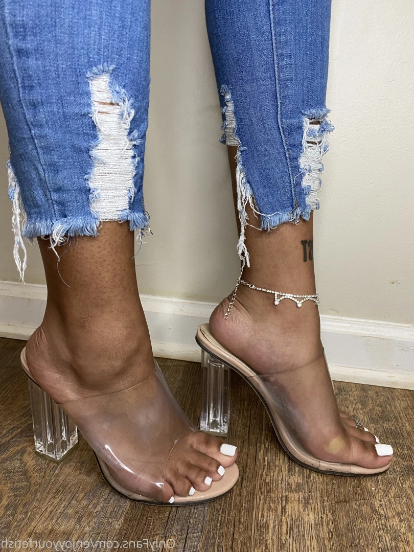 THE FOOT WORSHIP LEGEND [ enjoyyourfetish ] Onlyfans leaked photo 7279723 on Hotleaks.tv