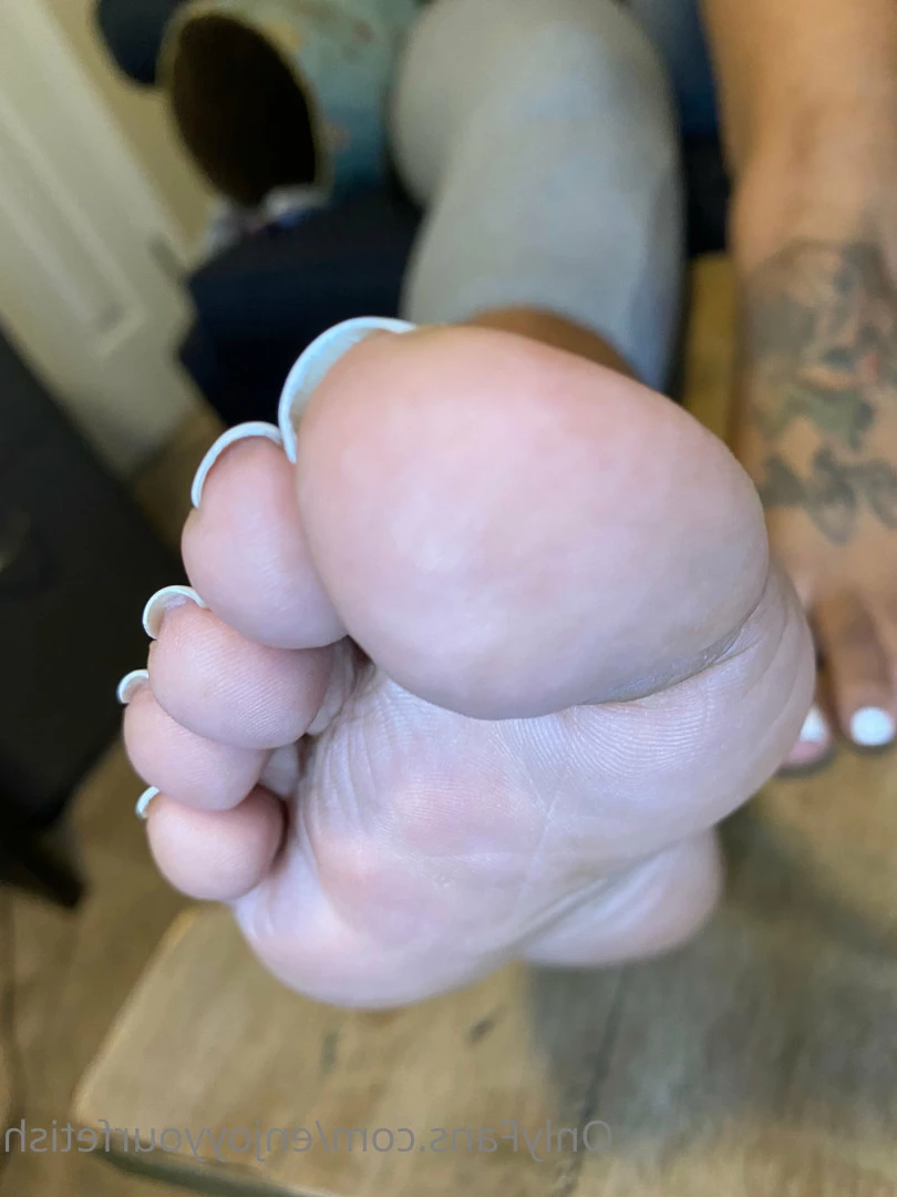 THE FOOT WORSHIP LEGEND [ enjoyyourfetish ] Onlyfans leaked photo 7281588 on Hotleaks.tv