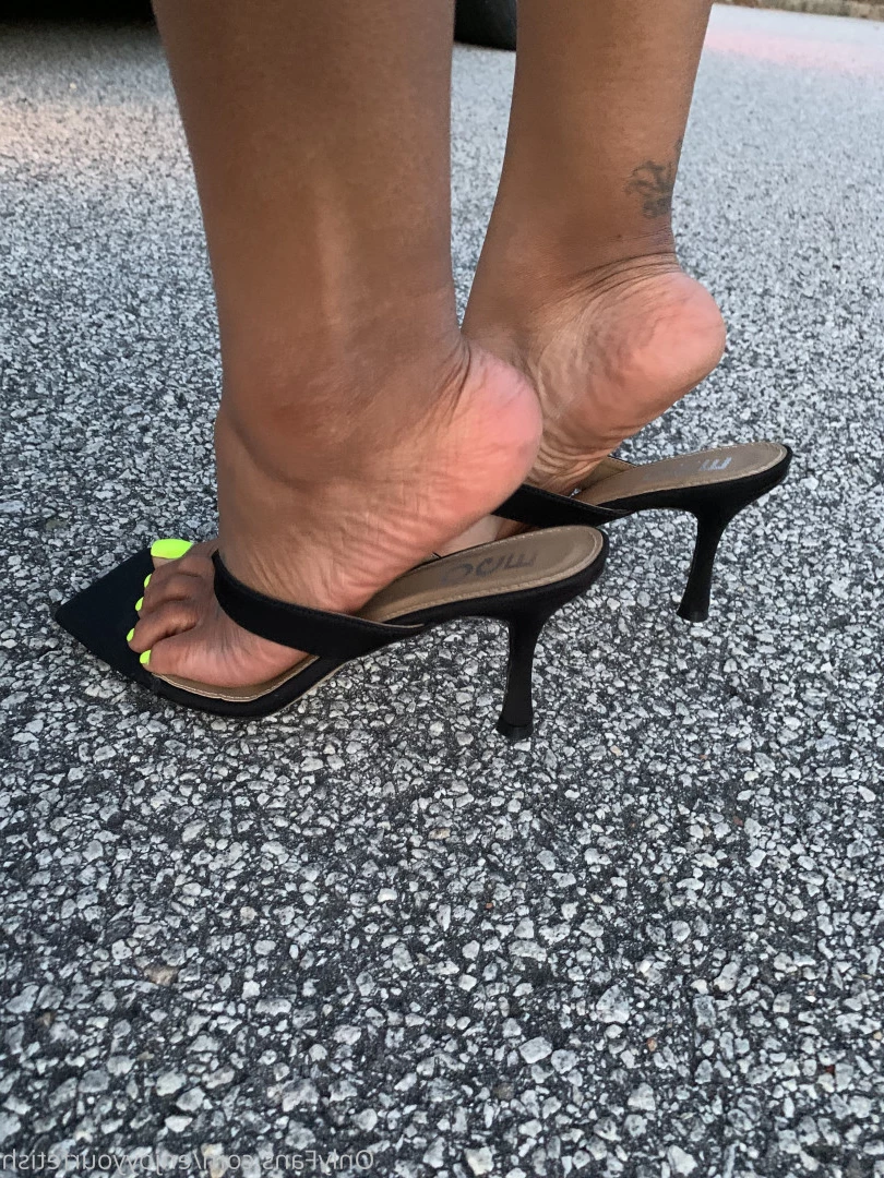 THE FOOT WORSHIP LEGEND [ enjoyyourfetish ] Onlyfans leaked photo 7282773 on Hotleaks.tv