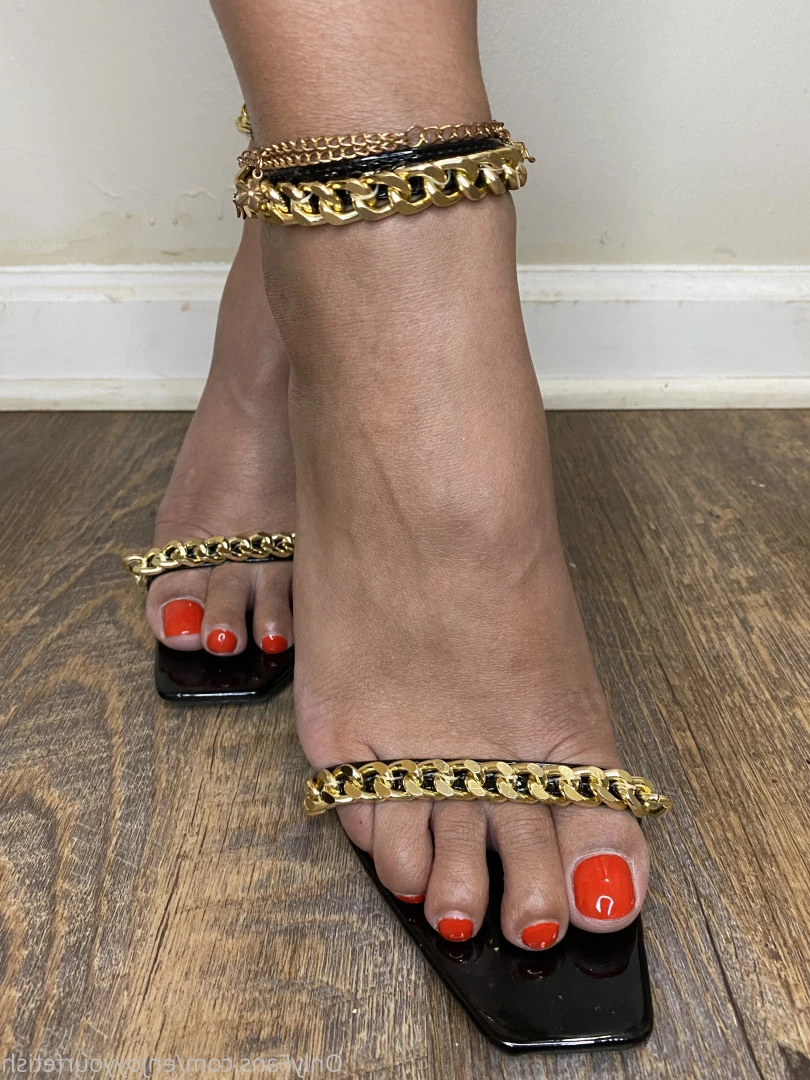 THE FOOT WORSHIP LEGEND [ enjoyyourfetish ] Onlyfans leaked photo 7283705 on Hotleaks.tv