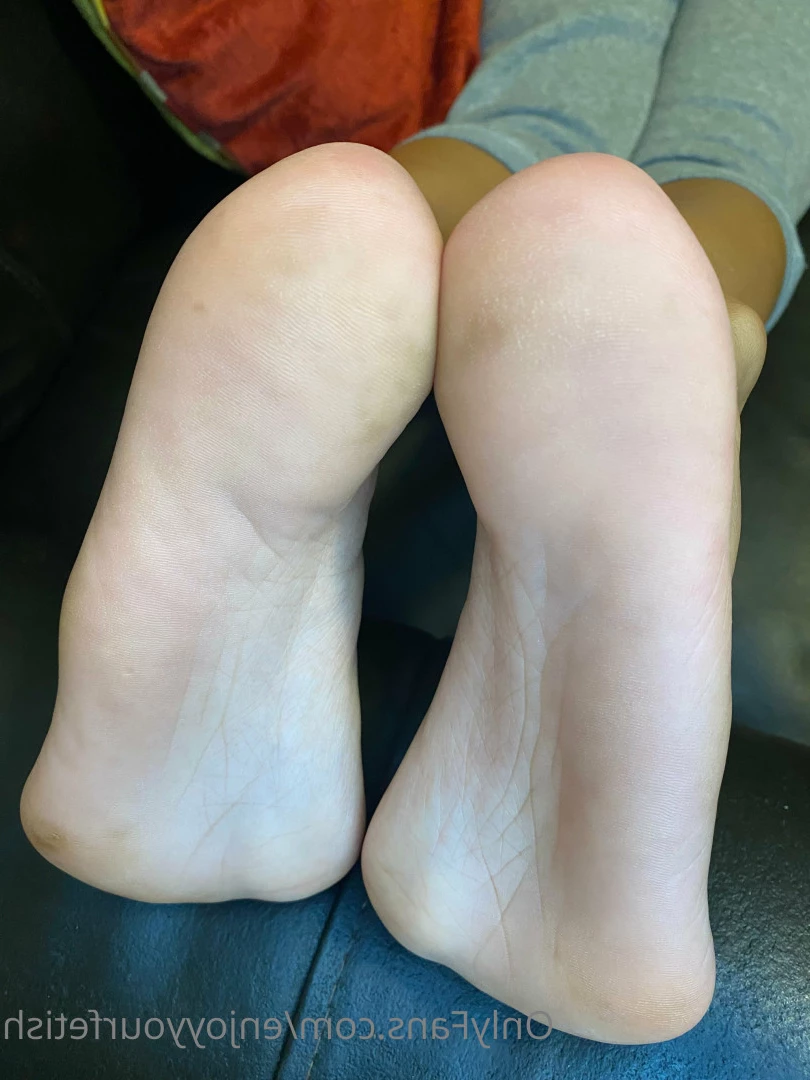 THE FOOT WORSHIP LEGEND [ enjoyyourfetish ] Onlyfans leaked photo 7284721 on Hotleaks.tv