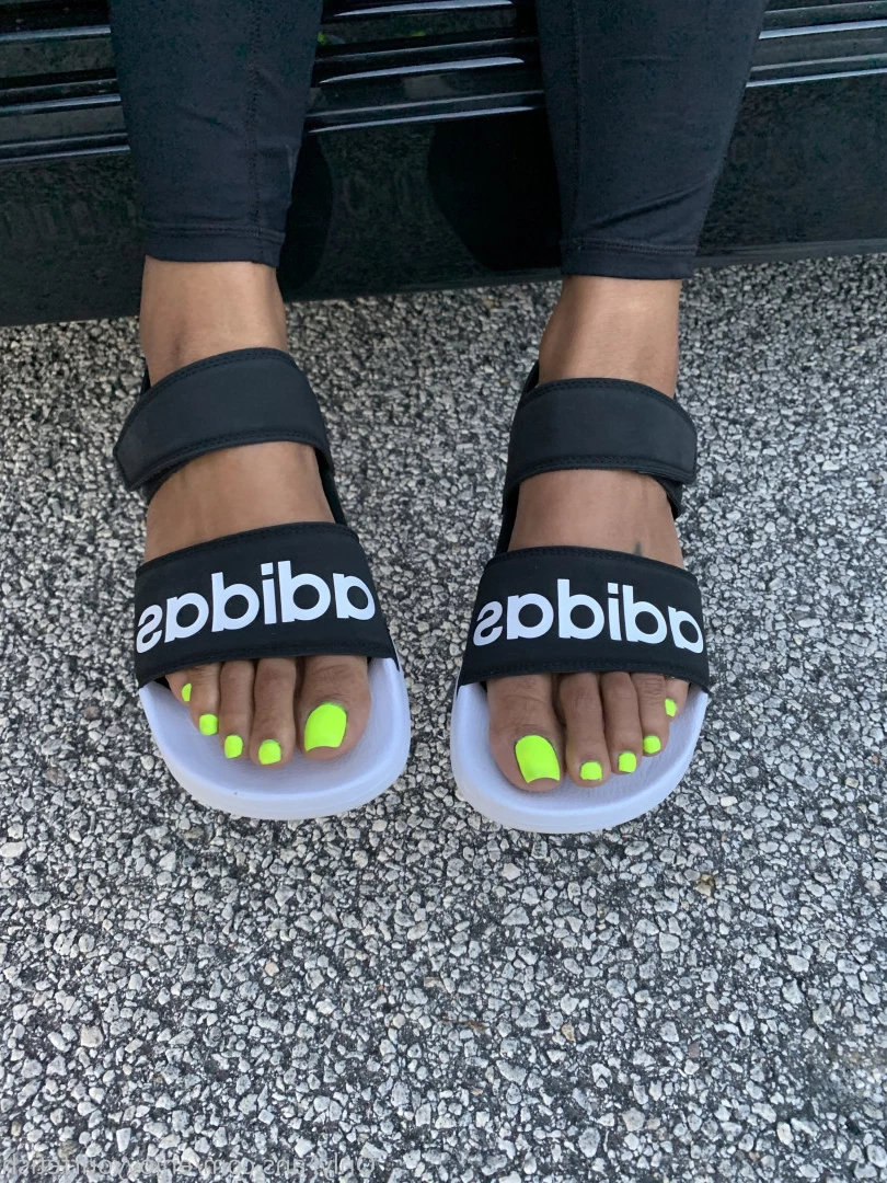 THE FOOT WORSHIP LEGEND [ enjoyyourfetish ] Onlyfans leaked photo 7291464 on Hotleaks.tv