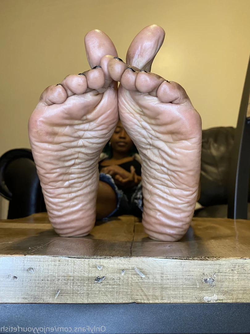THE FOOT WORSHIP LEGEND [ enjoyyourfetish ] Onlyfans leaked photo 7292912 on Hotleaks.tv