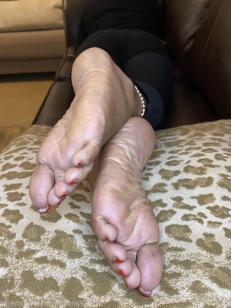 THE FOOT WORSHIP LEGEND [ enjoyyourfetish ] Onlyfans leaked photo 7293096 on Hotleaks.tv