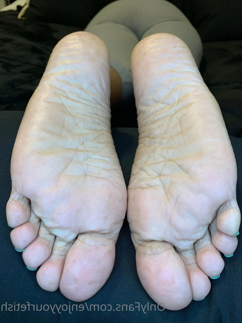THE FOOT WORSHIP LEGEND [ enjoyyourfetish ] Onlyfans leaked photo 7297027 on Hotleaks.tv