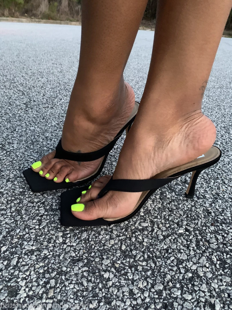 THE FOOT WORSHIP LEGEND [ enjoyyourfetish ] Onlyfans leaked photo 7298593 on Hotleaks.tv