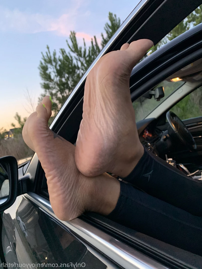THE FOOT WORSHIP LEGEND [ enjoyyourfetish ] Onlyfans leaked photo 7299735 on Hotleaks.tv