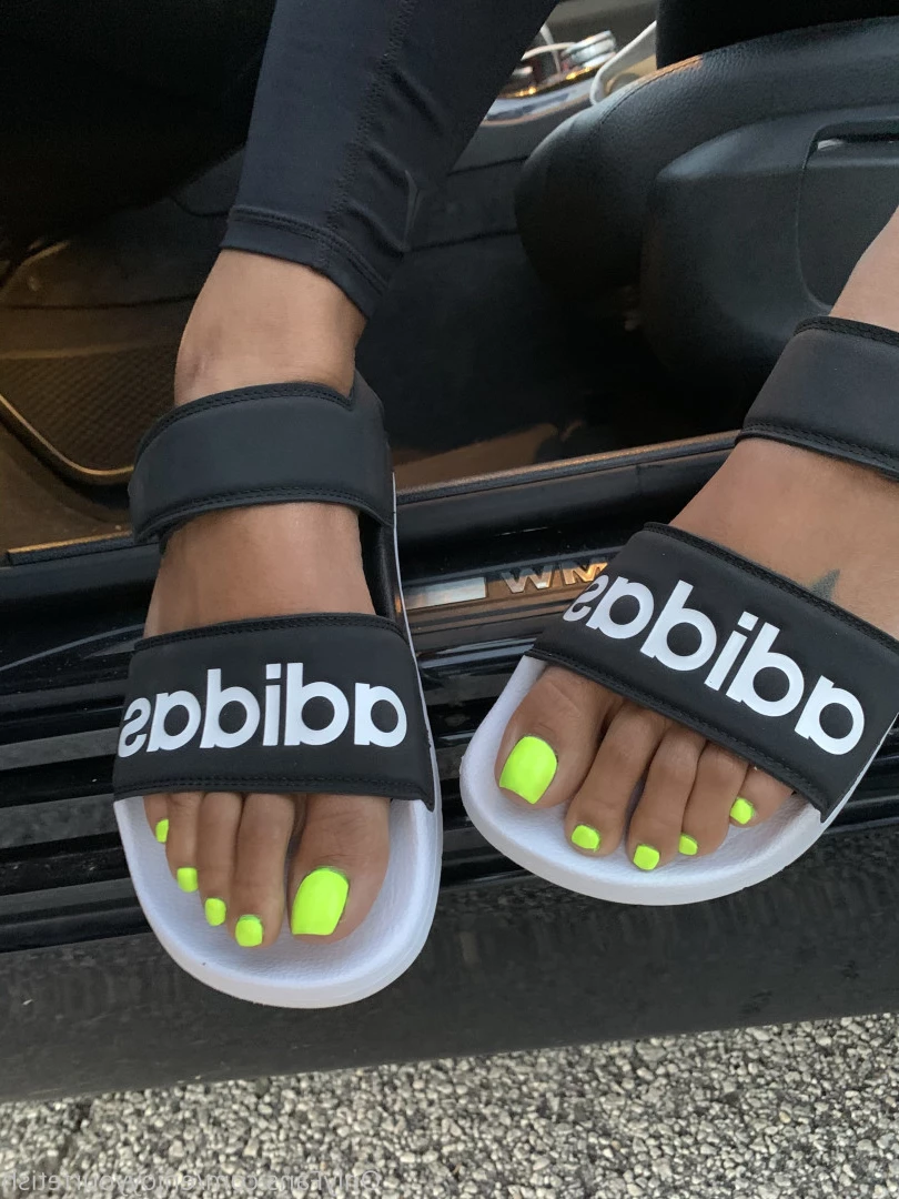 THE FOOT WORSHIP LEGEND [ enjoyyourfetish ] Onlyfans leaked photo 7300032 on Hotleaks.tv