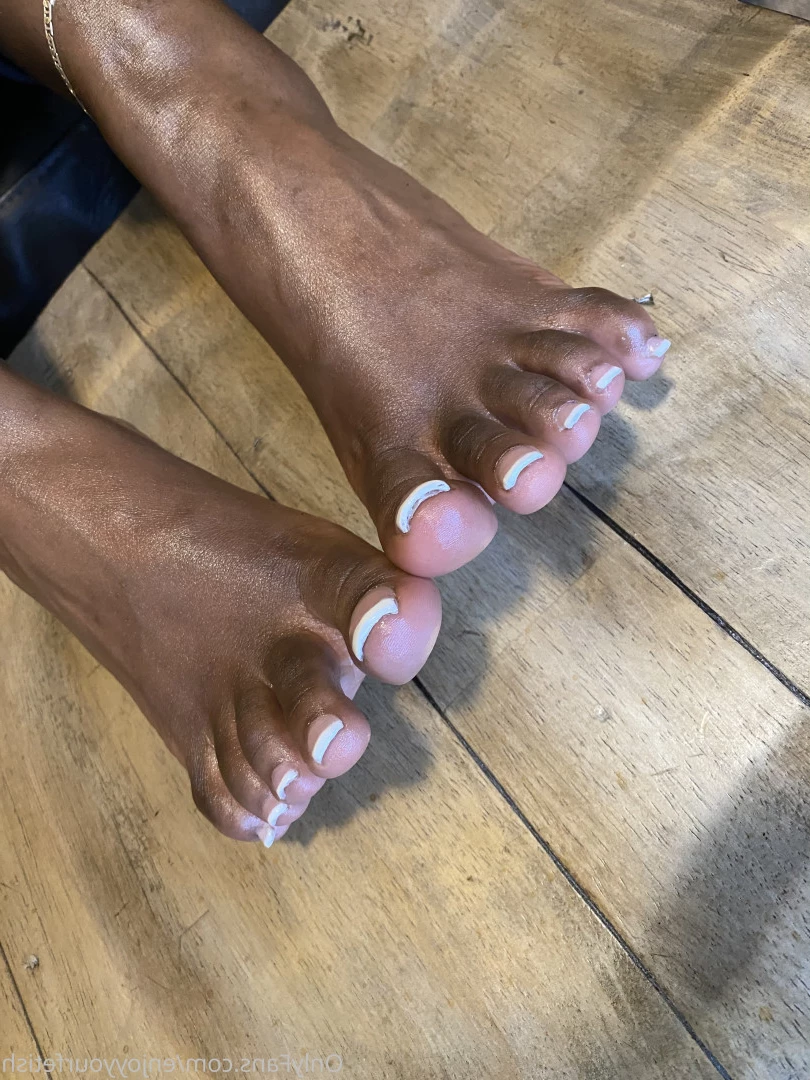 THE FOOT WORSHIP LEGEND [ enjoyyourfetish ] Onlyfans leaked photo 7300262 on Hotleaks.tv