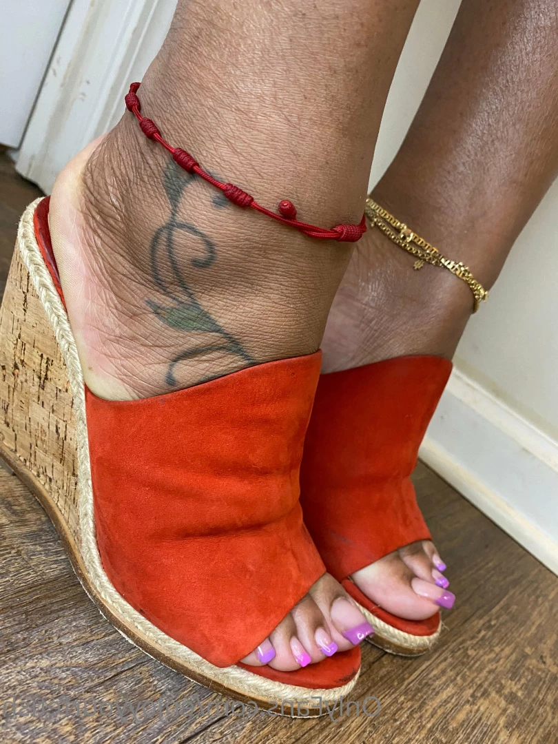 THE FOOT WORSHIP LEGEND [ enjoyyourfetish ] Onlyfans leaked photo 7301921 on Hotleaks.tv