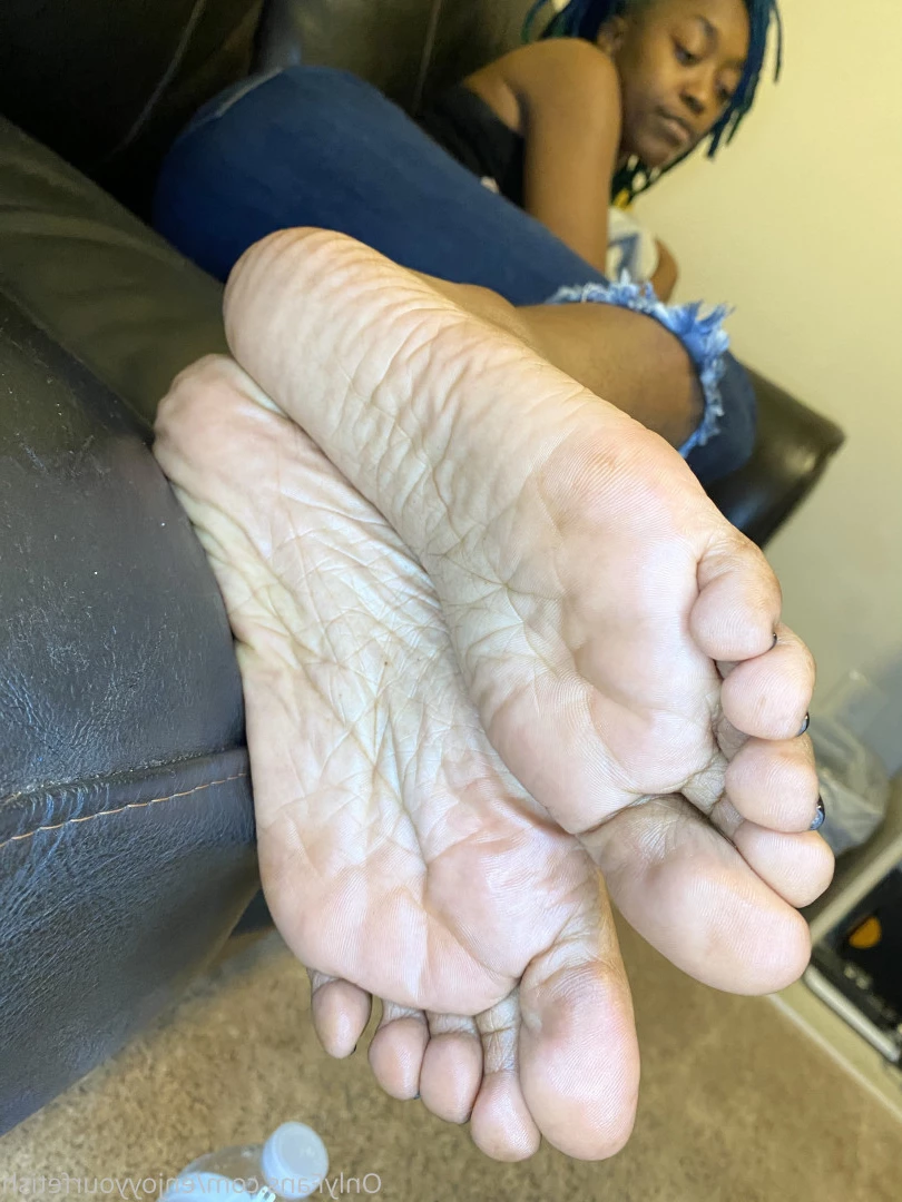 THE FOOT WORSHIP LEGEND [ enjoyyourfetish ] Onlyfans leaked photo 7302993 on Hotleaks.tv