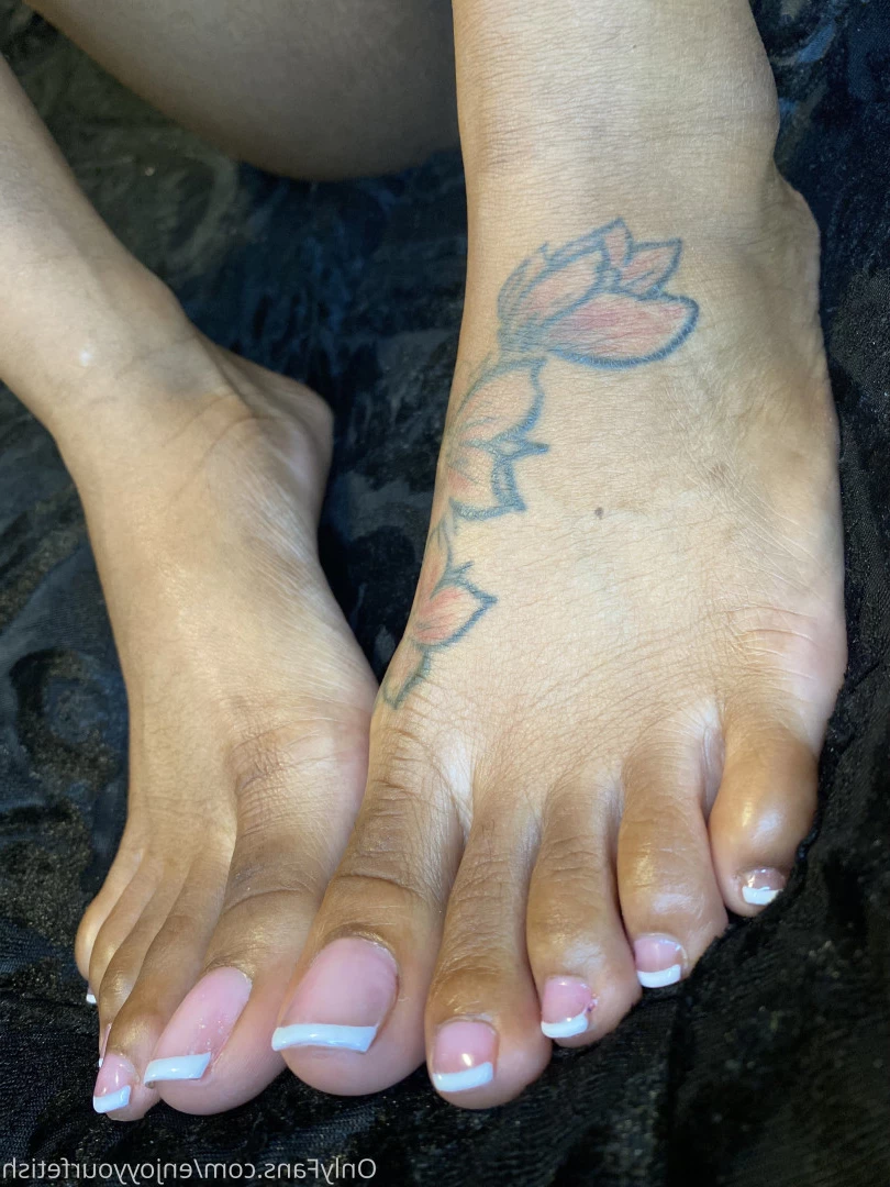 THE FOOT WORSHIP LEGEND [ enjoyyourfetish ] Onlyfans leaked photo 7304475 on Hotleaks.tv