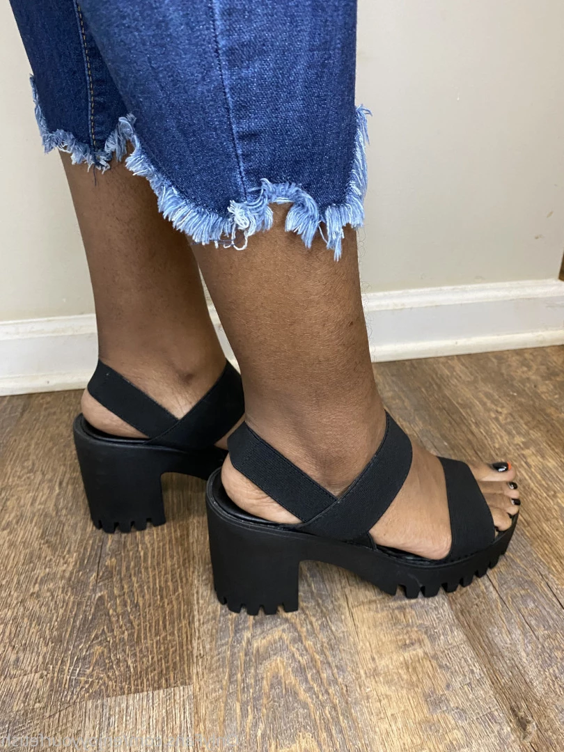 THE FOOT WORSHIP LEGEND [ enjoyyourfetish ] Onlyfans leaked photo 7309117 on Hotleaks.tv