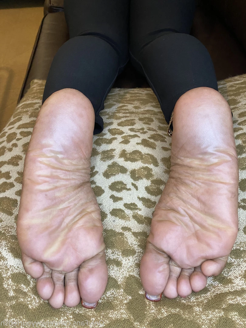 THE FOOT WORSHIP LEGEND [ enjoyyourfetish ] Onlyfans leaked photo 7313841 on Hotleaks.tv