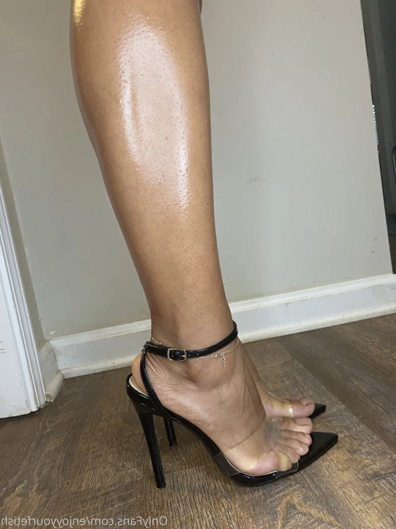 THE FOOT WORSHIP LEGEND [ enjoyyourfetish ] Onlyfans leaked photo 7315017 on Hotleaks.tv