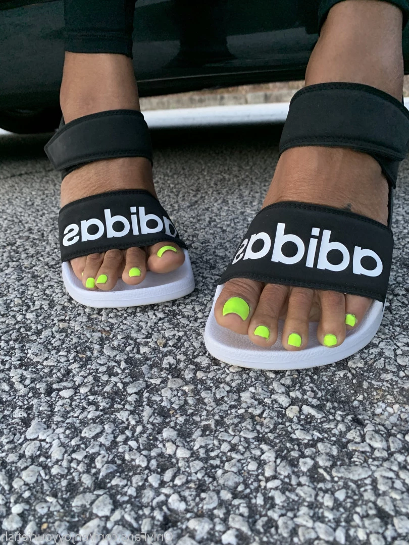 THE FOOT WORSHIP LEGEND [ enjoyyourfetish ] Onlyfans leaked photo 7319115 on Hotleaks.tv