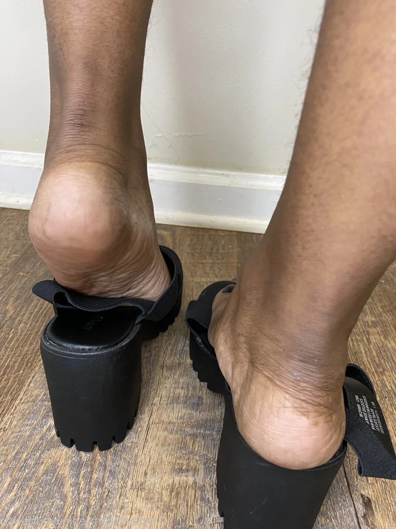 THE FOOT WORSHIP LEGEND [ enjoyyourfetish ] Onlyfans leaked photo 7322583 on Hotleaks.tv
