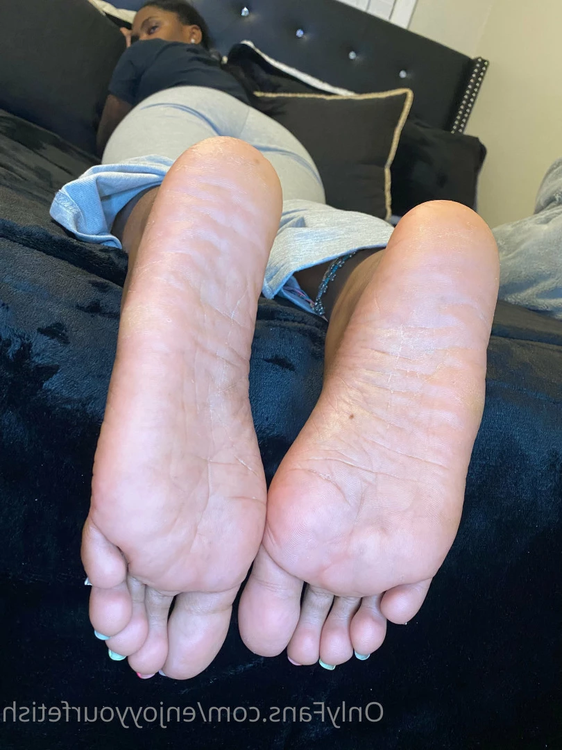 THE FOOT WORSHIP LEGEND [ enjoyyourfetish ] Onlyfans leaked photo 7325590 on Hotleaks.tv