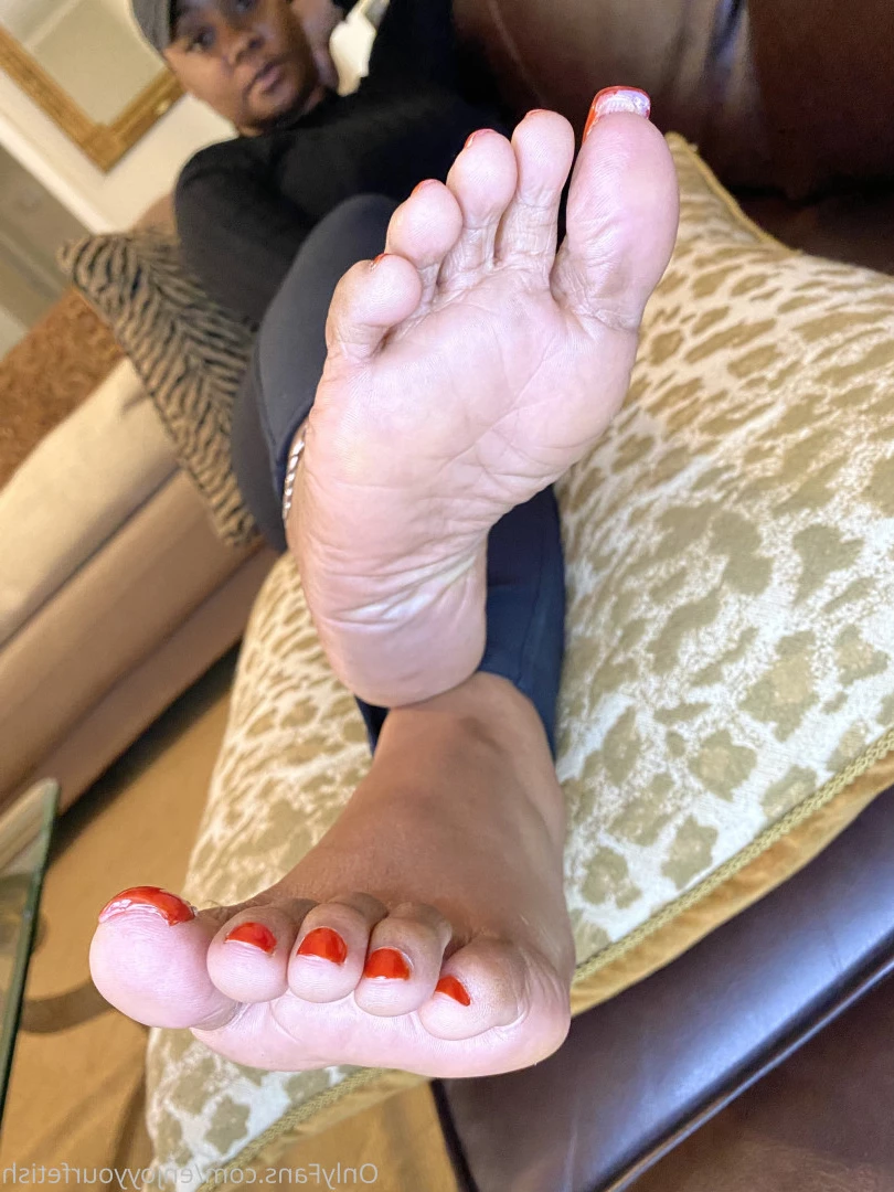 THE FOOT WORSHIP LEGEND [ enjoyyourfetish ] Onlyfans leaked photo 7326604 on Hotleaks.tv