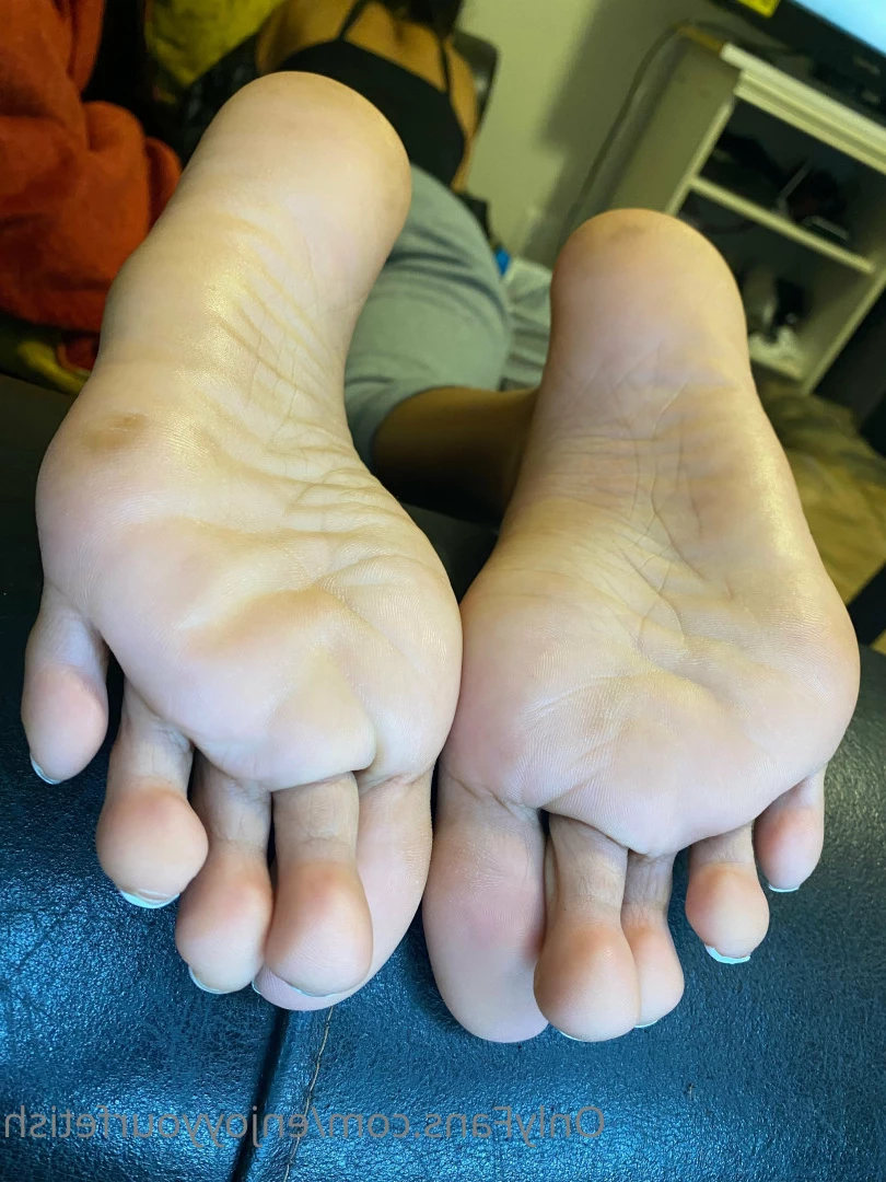 THE FOOT WORSHIP LEGEND [ enjoyyourfetish ] Onlyfans leaked photo 7327317 on Hotleaks.tv