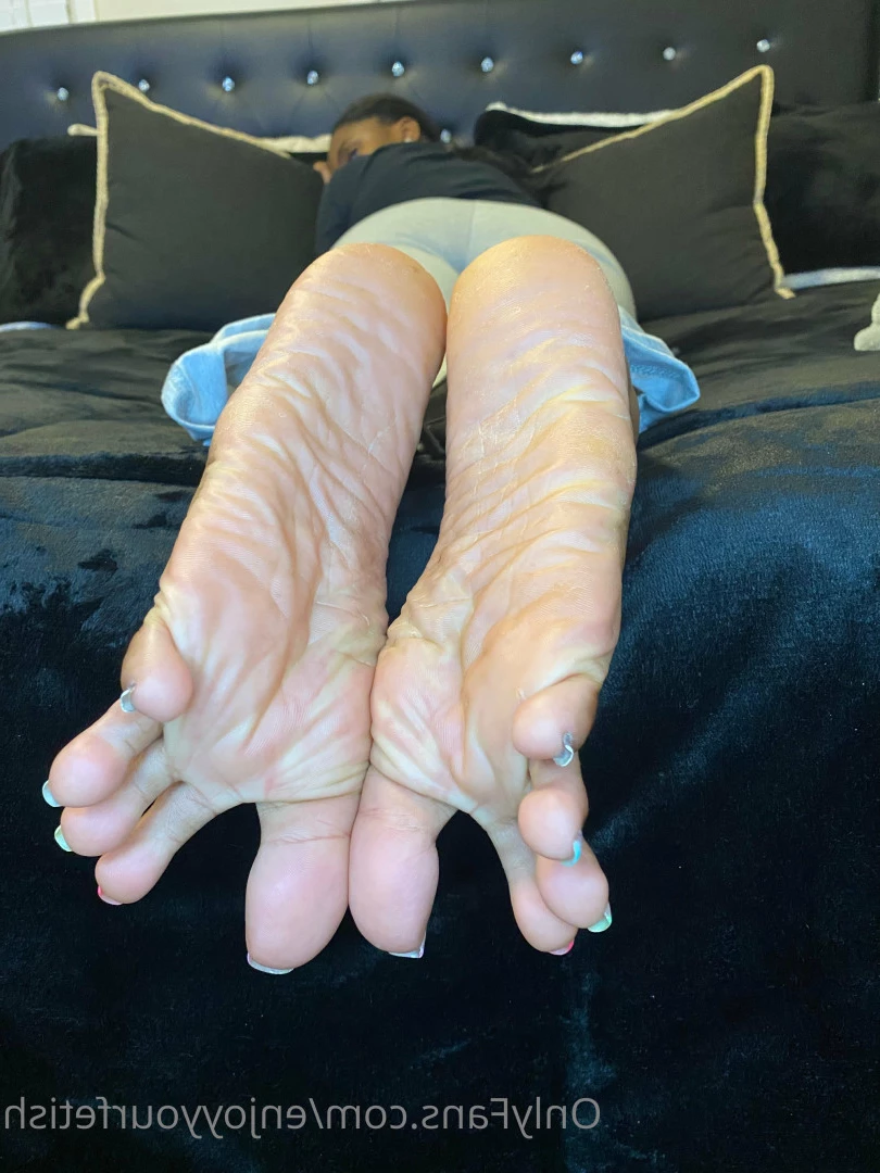THE FOOT WORSHIP LEGEND [ enjoyyourfetish ] Onlyfans leaked photo 7330000 on Hotleaks.tv