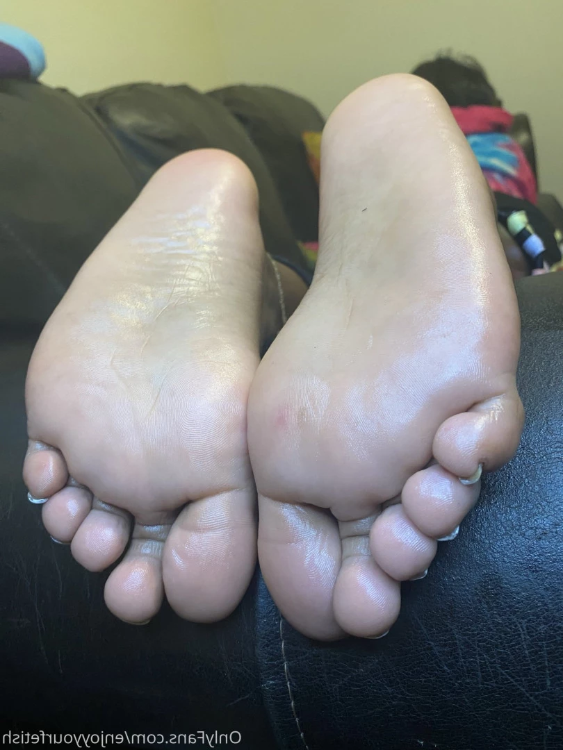 THE FOOT WORSHIP LEGEND [ enjoyyourfetish ] Onlyfans leaked photo 7333310 on Hotleaks.tv