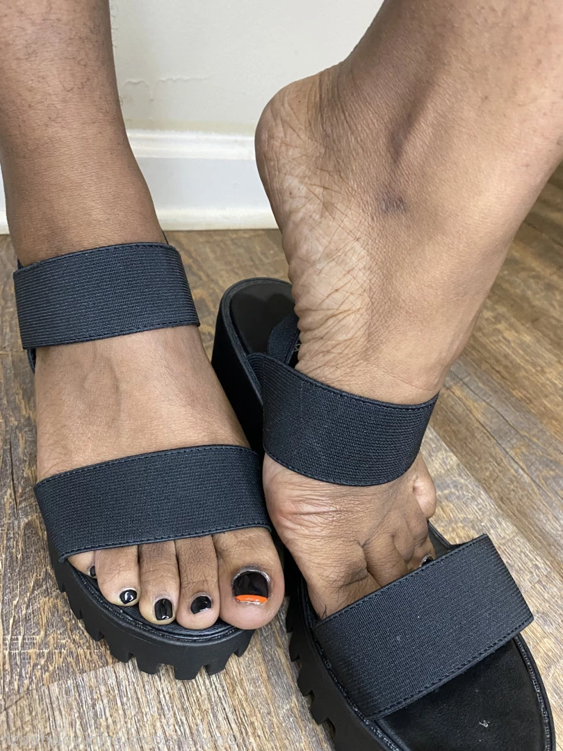 THE FOOT WORSHIP LEGEND [ enjoyyourfetish ] Onlyfans leaked photo 7334492 on Hotleaks.tv