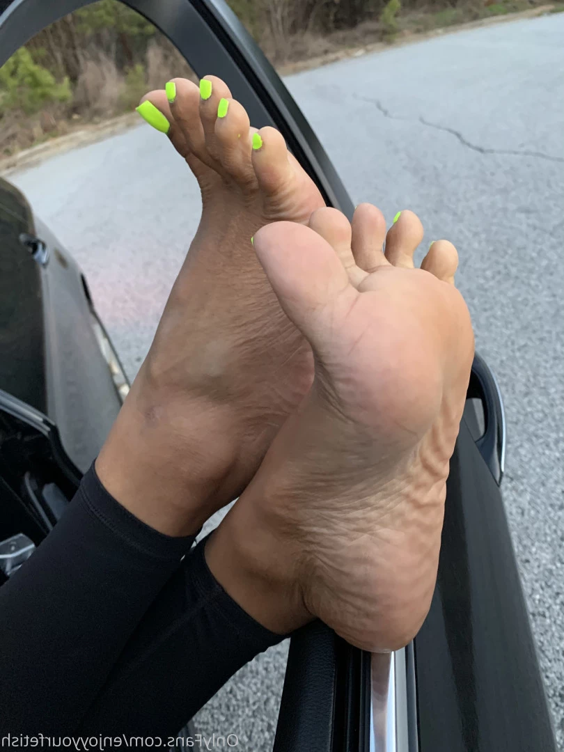 THE FOOT WORSHIP LEGEND [ enjoyyourfetish ] Onlyfans leaked photo 7335656 on Hotleaks.tv