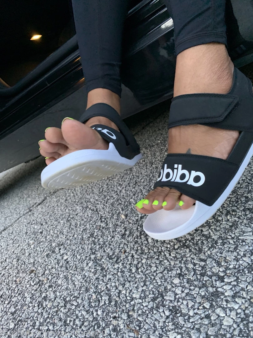 THE FOOT WORSHIP LEGEND [ enjoyyourfetish ] Onlyfans leaked photo 7336929 on Hotleaks.tv
