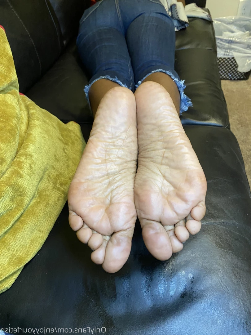THE FOOT WORSHIP LEGEND [ enjoyyourfetish ] Onlyfans leaked photo 7340707 on Hotleaks.tv