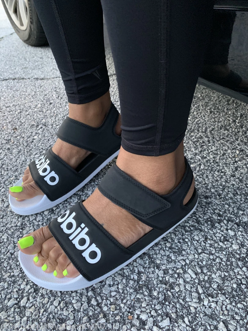 THE FOOT WORSHIP LEGEND [ enjoyyourfetish ] Onlyfans leaked photo 7343390 on Hotleaks.tv