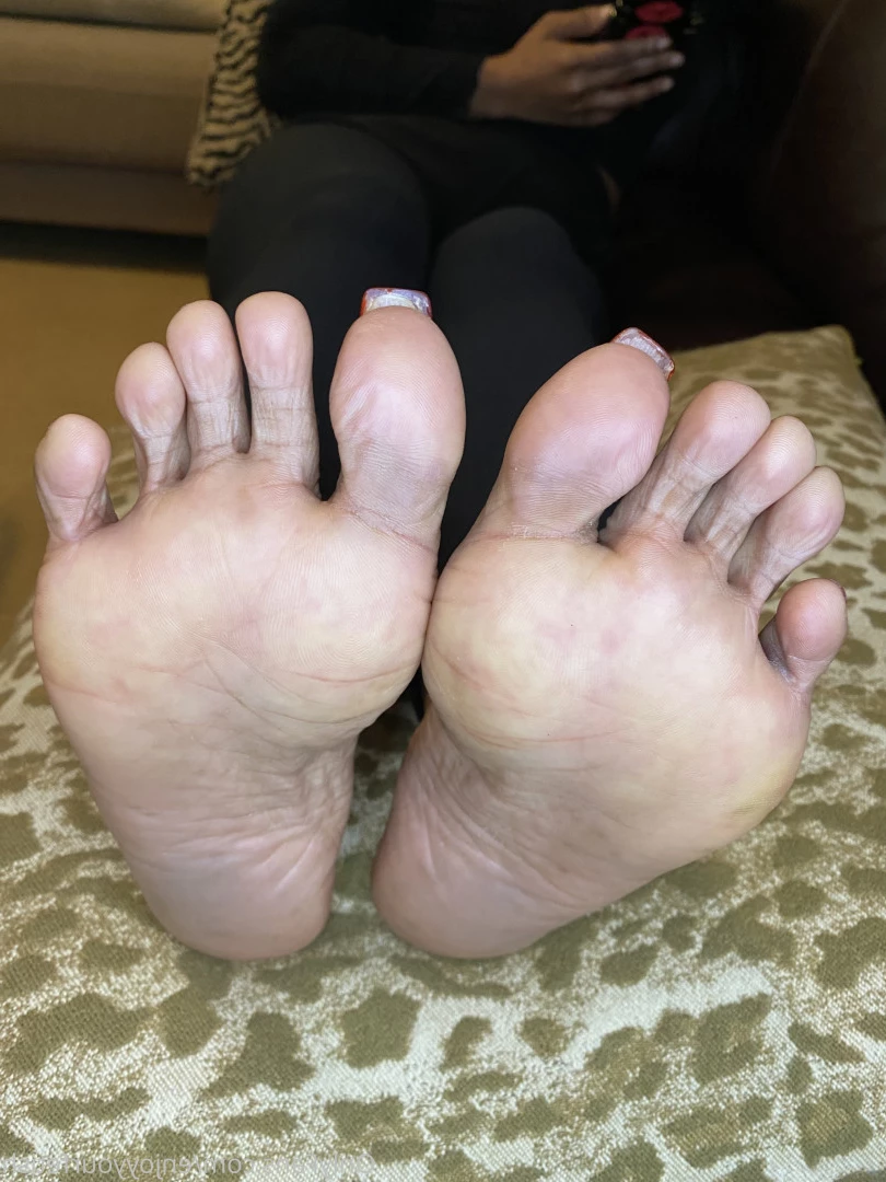 THE FOOT WORSHIP LEGEND [ enjoyyourfetish ] Onlyfans leaked photo 7346637 on Hotleaks.tv