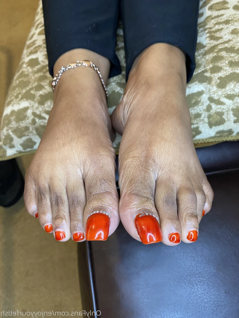 THE FOOT WORSHIP LEGEND [ enjoyyourfetish ] Onlyfans leaked photo 7347307 on Hotleaks.tv