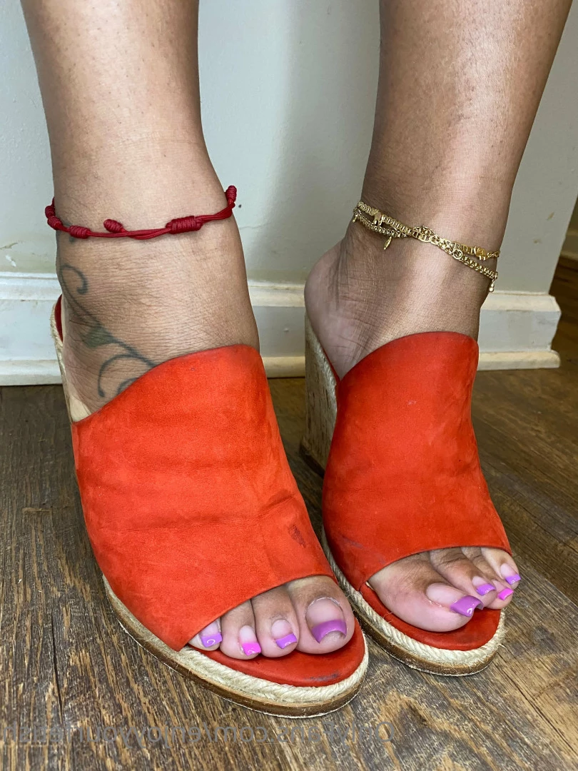 THE FOOT WORSHIP LEGEND [ enjoyyourfetish ] Onlyfans leaked photo 7348038 on Hotleaks.tv