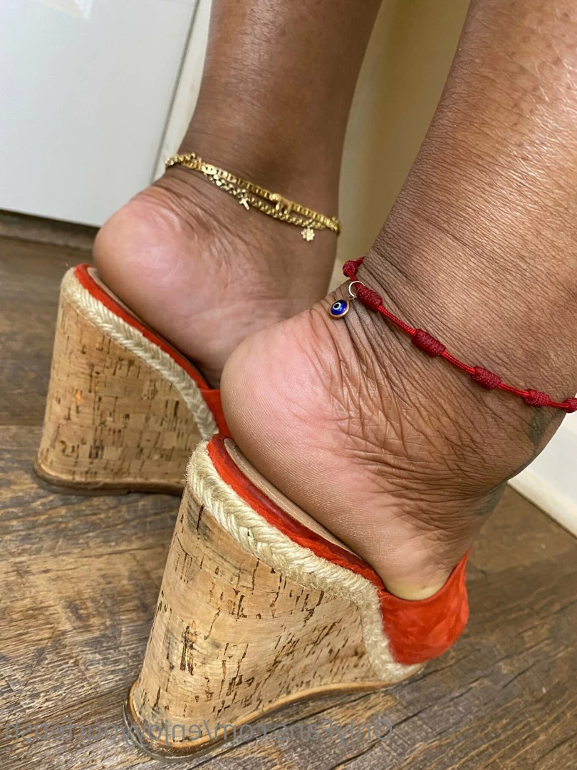THE FOOT WORSHIP LEGEND [ enjoyyourfetish ] Onlyfans leaked photo 7350775 on Hotleaks.tv