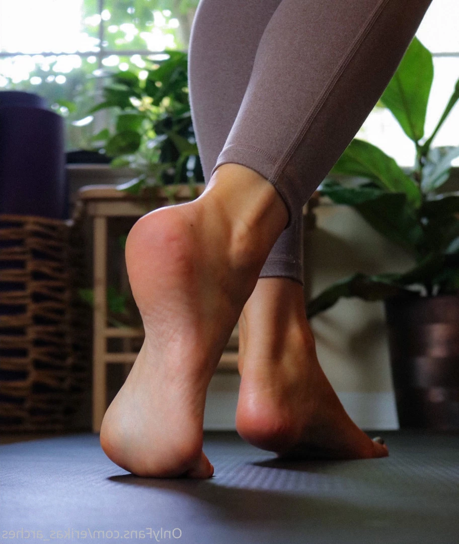 𝐄 🦋 [ erikas_feet ] Onlyfans leaked photo 6665103 on Hotleaks.tv