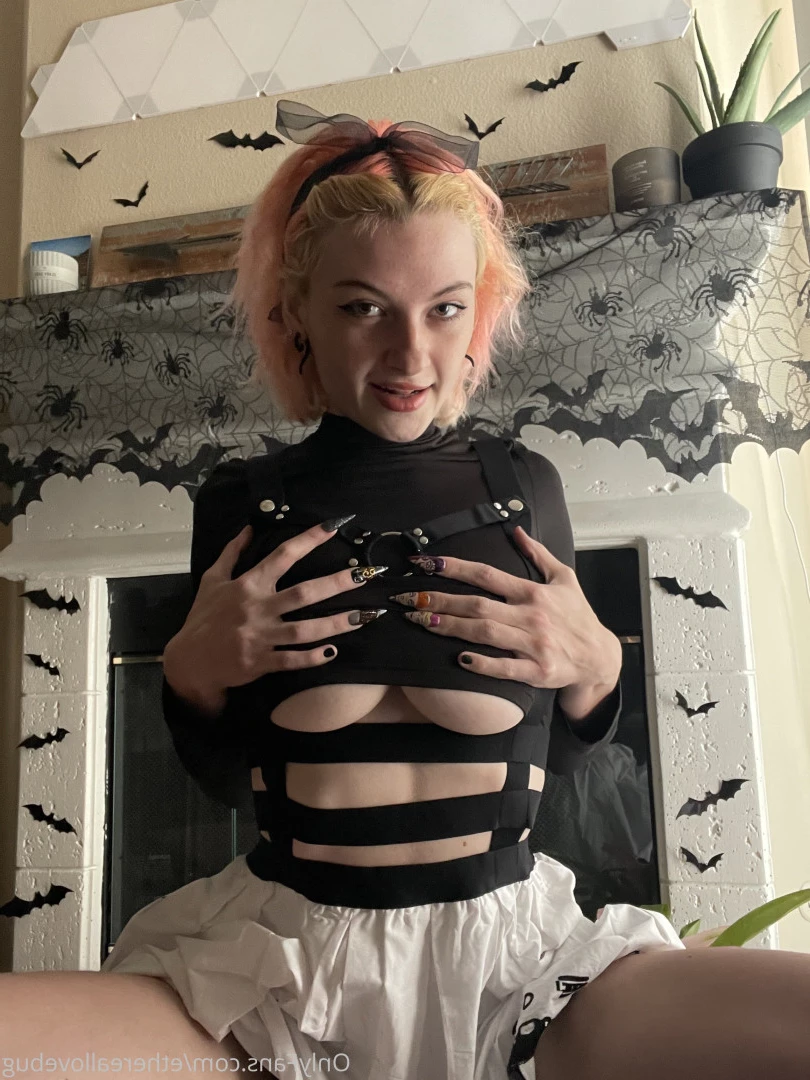 🥜Ethereal Lovebug🥜 [ ethereallovebug ] Onlyfans leaked photo 7334743 on Hotleaks.tv