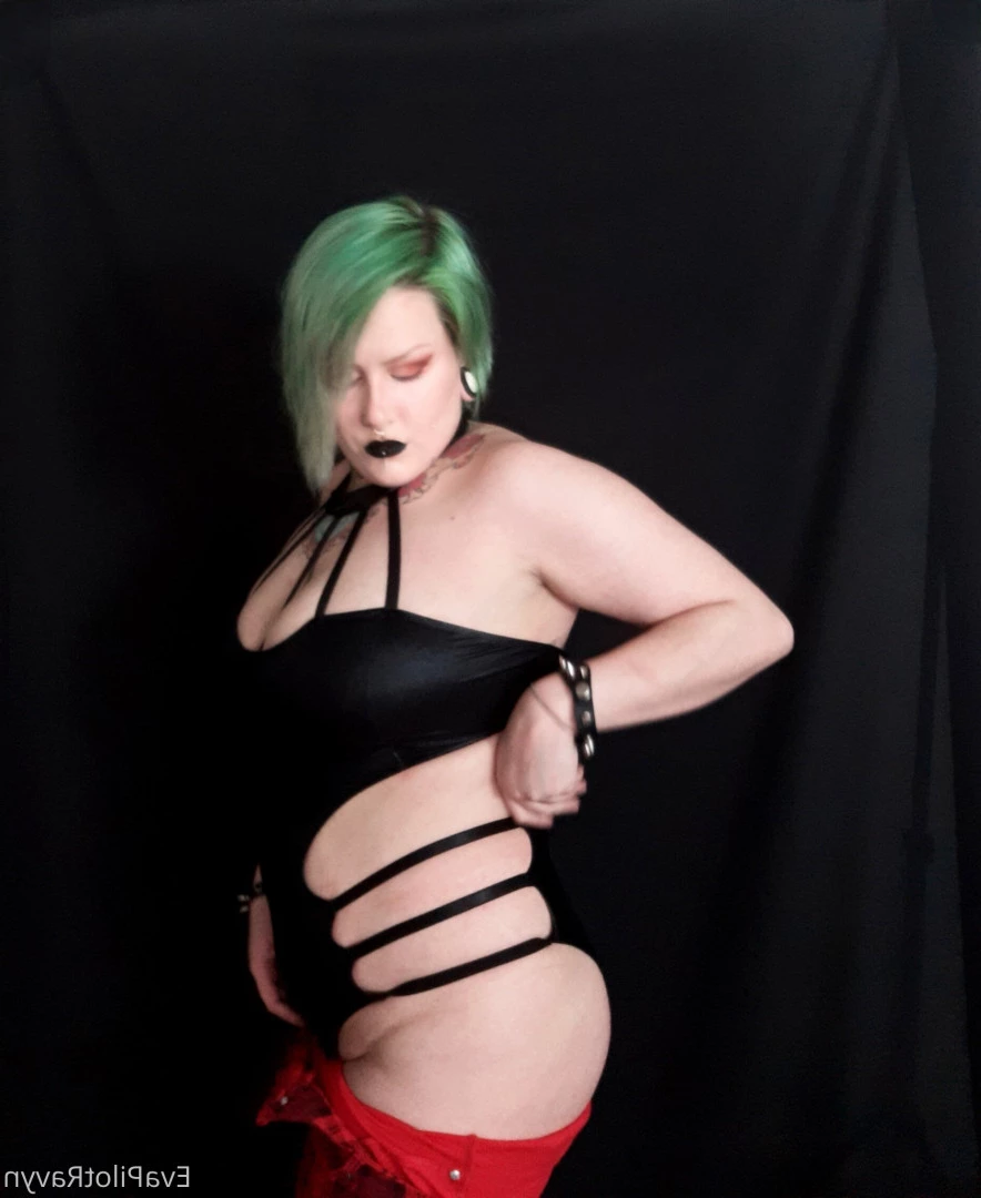 Ravyn (Top 12%) [ evapilotravyn ] Onlyfans leaked photo 7533885 on Hotleaks.tv