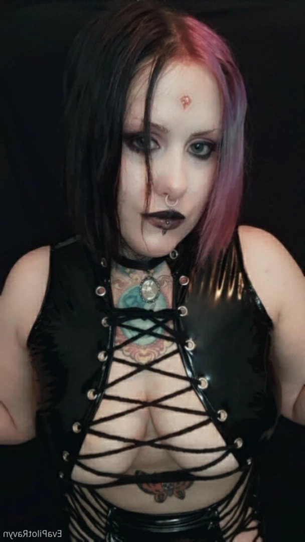 Ravyn (Top 12%) [ evapilotravyn ] Onlyfans leaked photo 7534734 on Hotleaks.tv