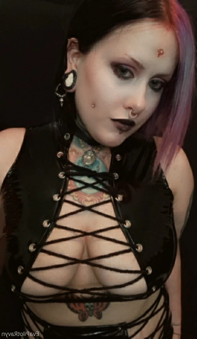 Ravyn (Top 12%) [ evapilotravyn ] Onlyfans leaked photo 7535775 on Hotleaks.tv