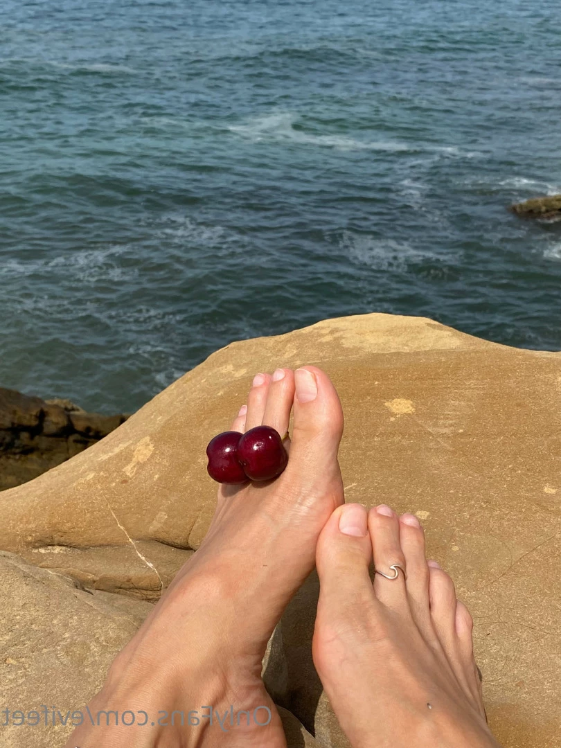 evifeet Onlyfans leaked photo 7588233 on Hotleaks.tv