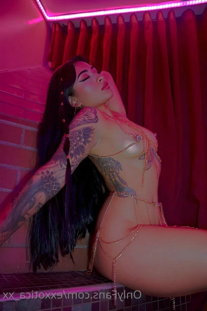 E᙭OTIᑕᗩ 𝗧𝗛𝗘 𝗕𝗘𝗦𝗧 𝗗𝗢𝗜𝗡𝗚 𝗔𝗡𝗔𝗟 🍑😈💦 [ exxotica_xx ] Onlyfans leaked photo 6656635 on Hotleaks.tv