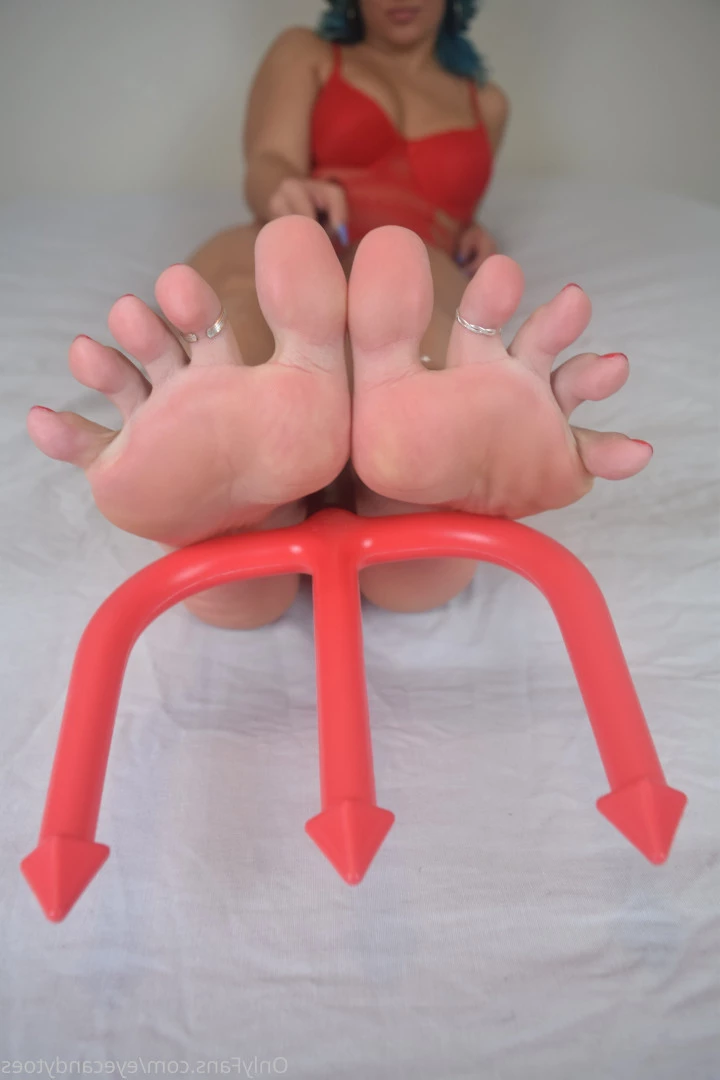 eyecandytoes Onlyfans leaked photo 7146098 on Hotleaks.tv