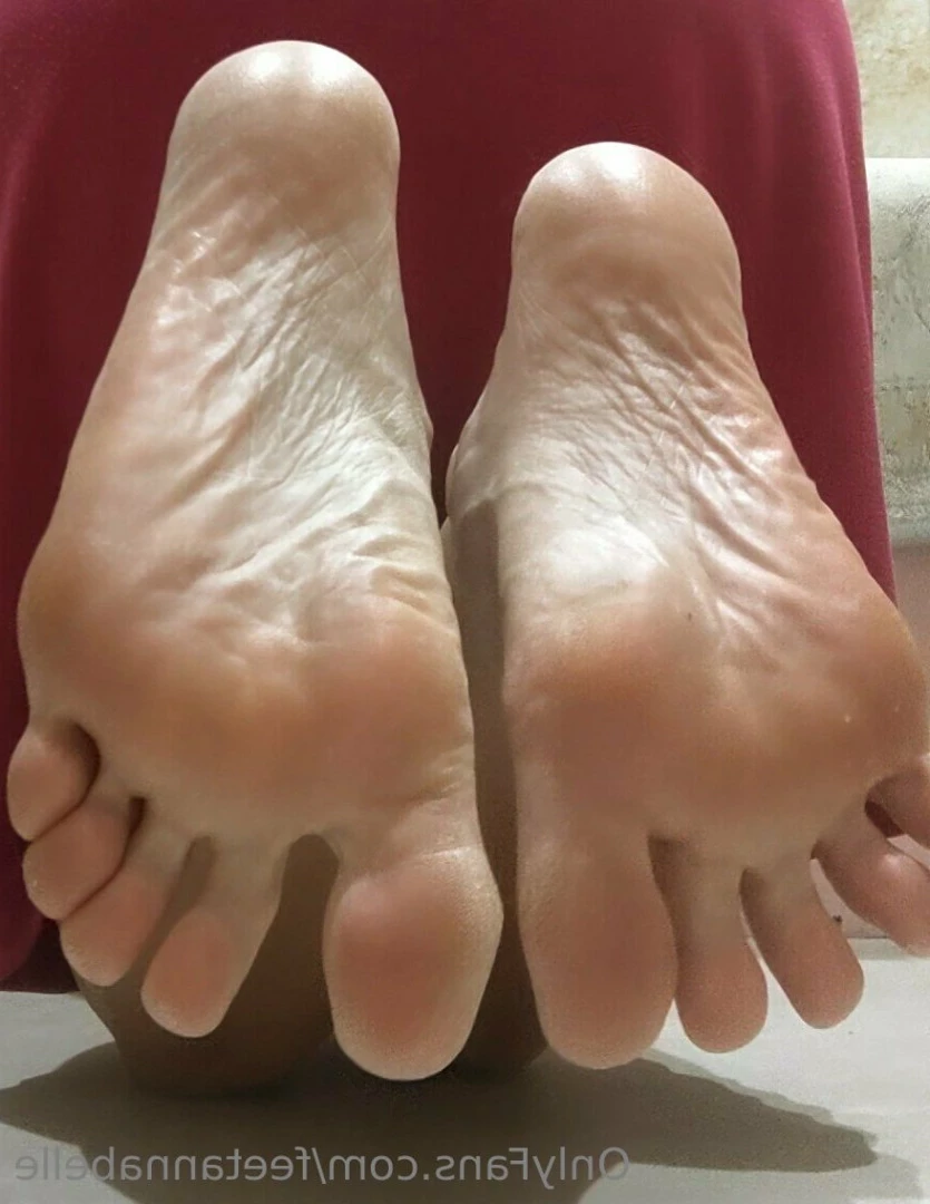 Anna feet crush vore love 😘 [ anna_feet_crush_vore ] Onlyfans leaked photo 7101792 on Hotleaks.tv