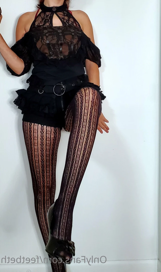 Beth [ feetbeth ] Onlyfans leaked photo 7522989 on Hotleaks.tv