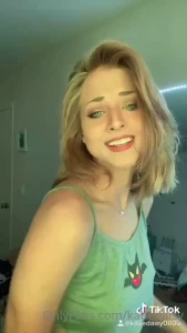 1576222