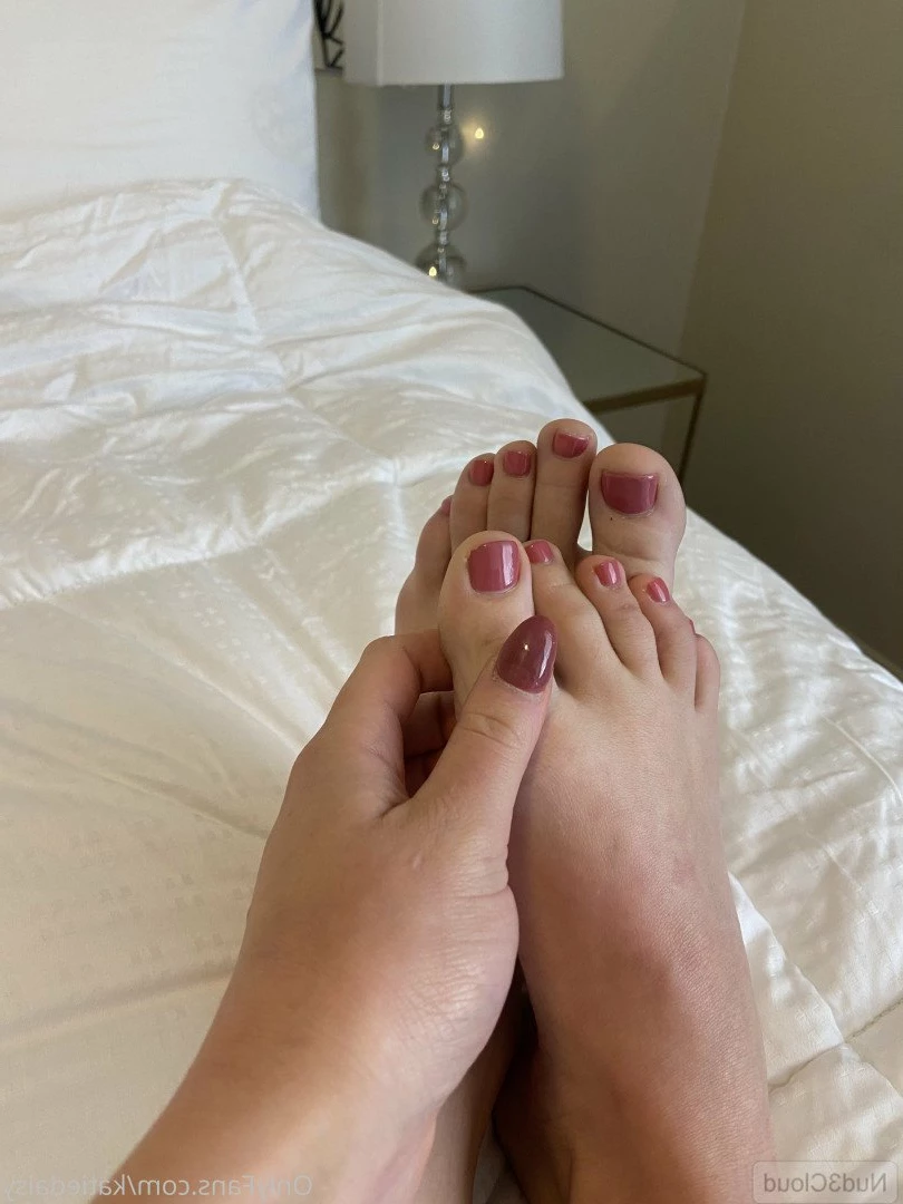 𝒦𝒶𝓉𝒾ℯ [ katiedaisy ] Onlyfans leaked photo 593464 on Hotleaks.tv