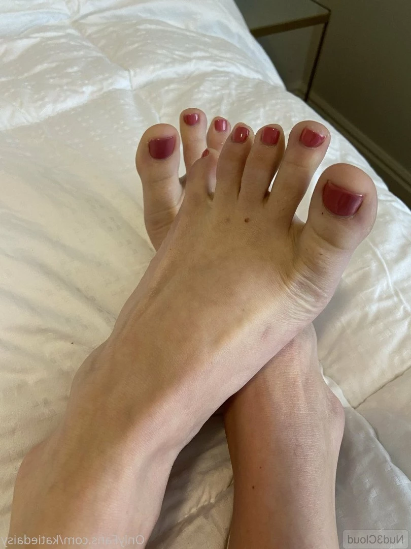 𝒦𝒶𝓉𝒾ℯ [ katiedaisy ] Onlyfans leaked photo 593744 on Hotleaks.tv