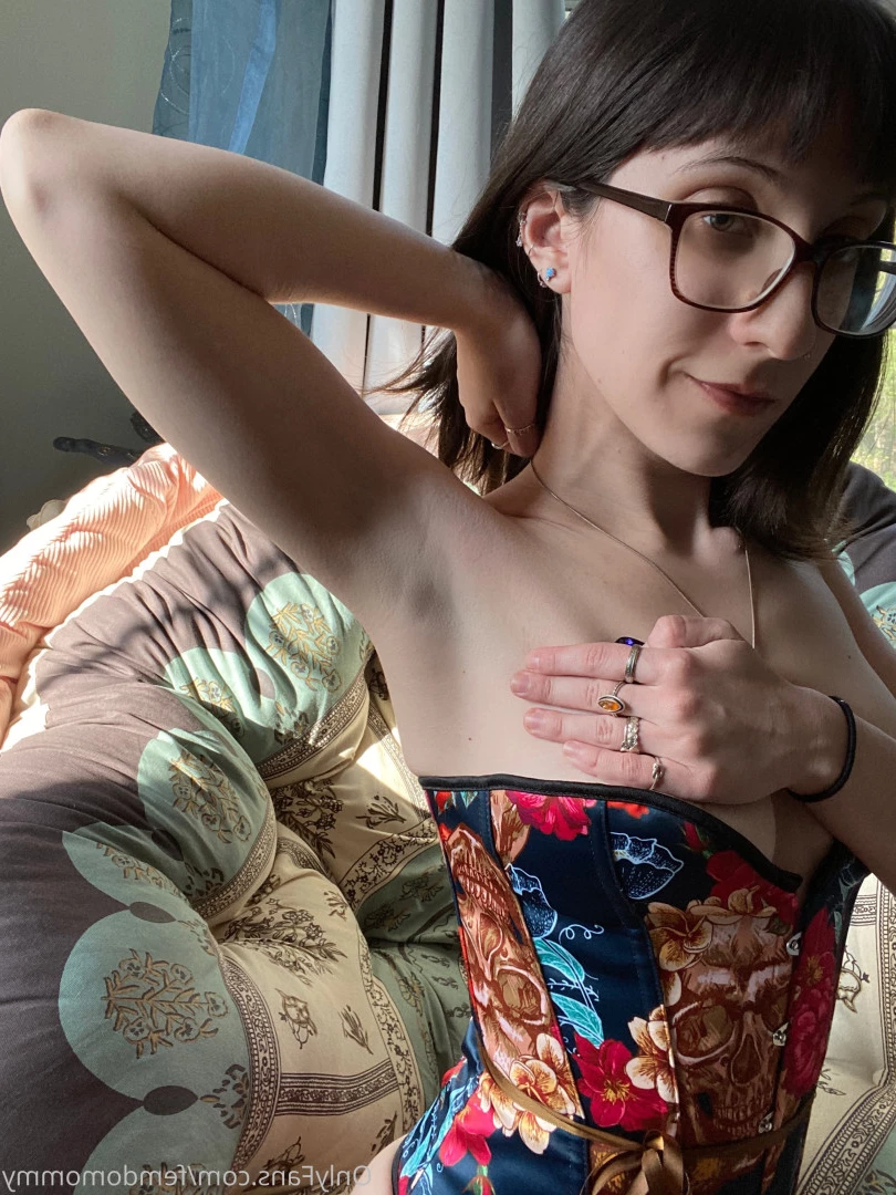 𝐹𝑒𝓂𝒹𝑜𝓂𝑜𝓂𝓂𝓎 [ femdomommy ] Onlyfans leaked photo 7715474 on Hotleaks.tv